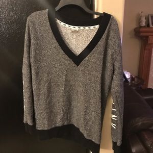 Victoria’s Secret PINK v neck sweater